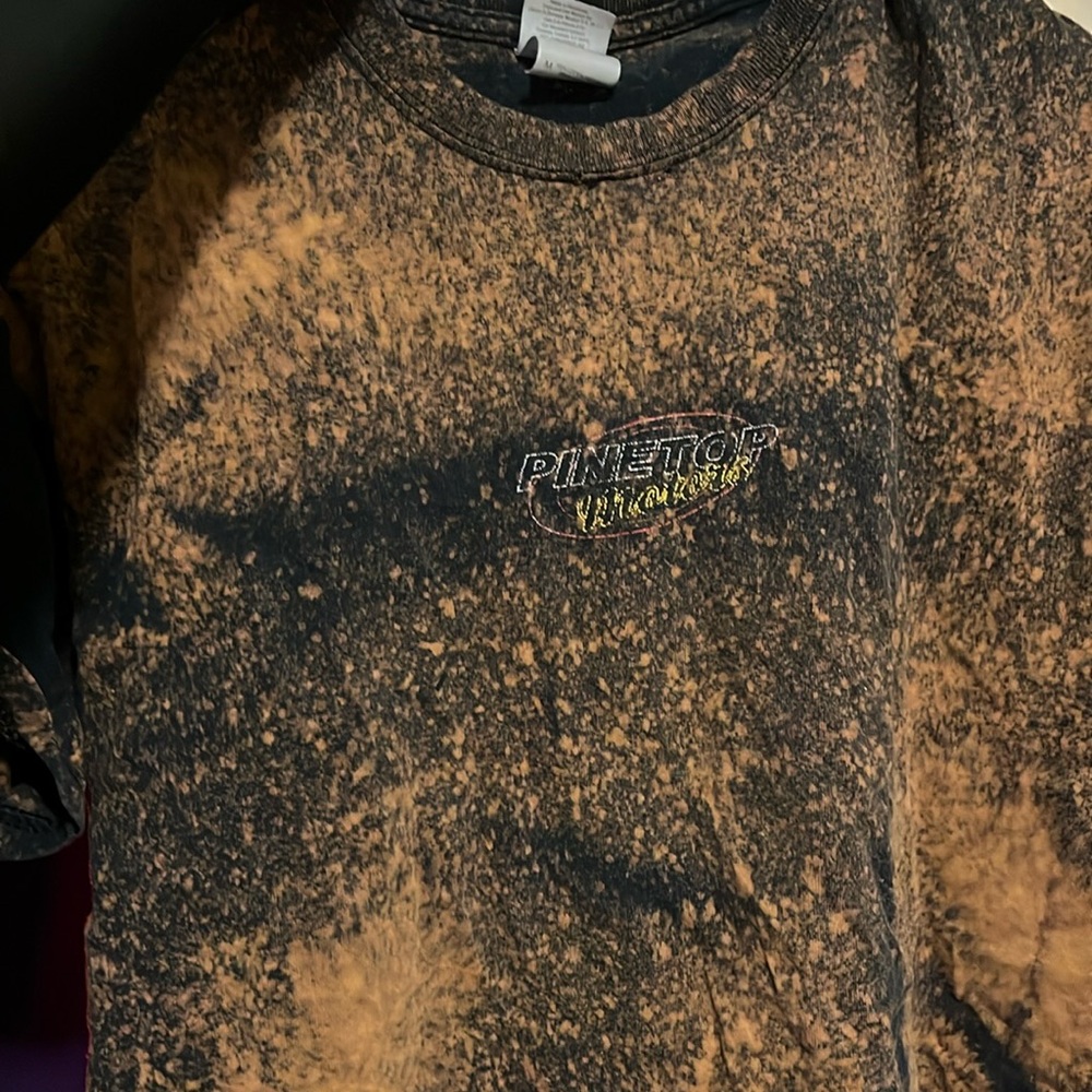 spray bleached pine top motor shirt